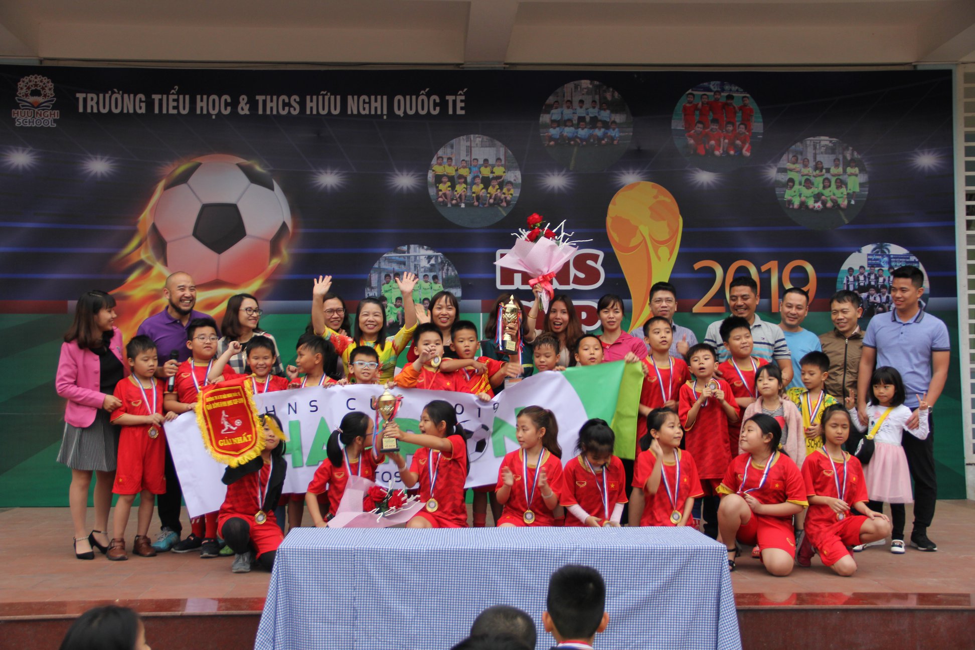 Bế mạc giải bóng đá mini HNS Cup 2019